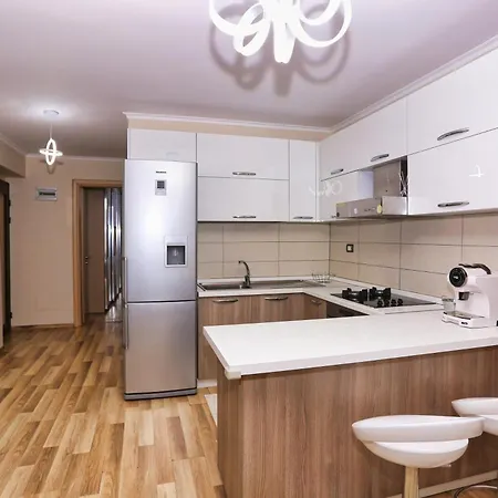 R&b Center Apartment *