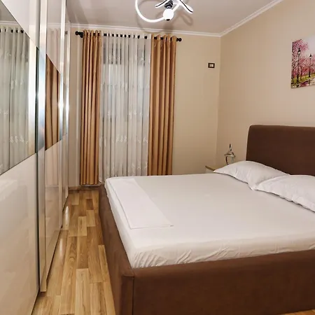 Apartment R&b Center Tirana
