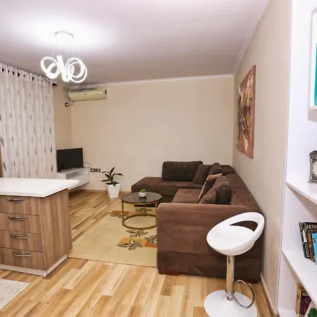 R&b Center Apartmán Tirana
