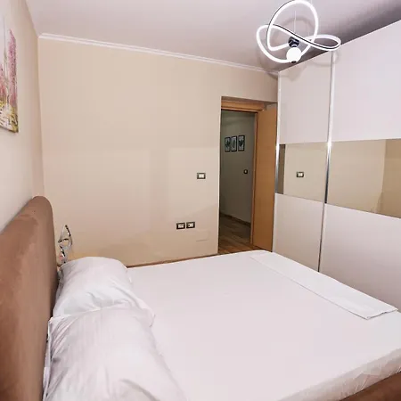 Apartmán R&b Center Tirana
